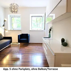 Apartment Idyllic Setting In Center - Bright & Modern, Wurzburg